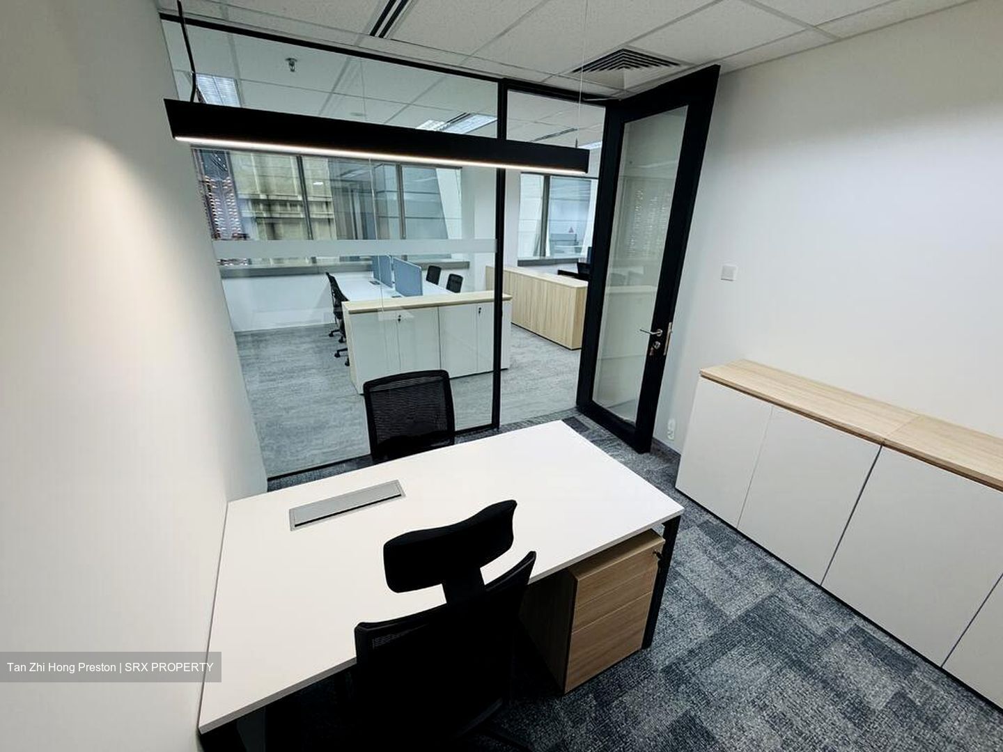 Robinson 112 (D1), Office #523602601